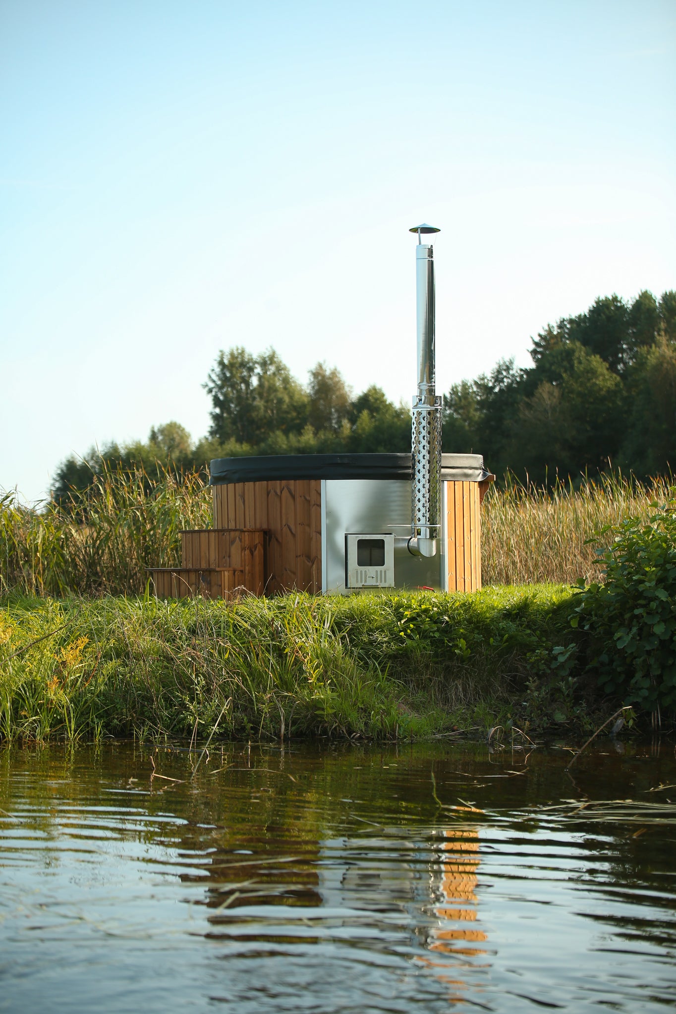 Thermo Vildmarksbad "Premium" m. LED & massage | LUKSUSVILDMARKSBAD.DK