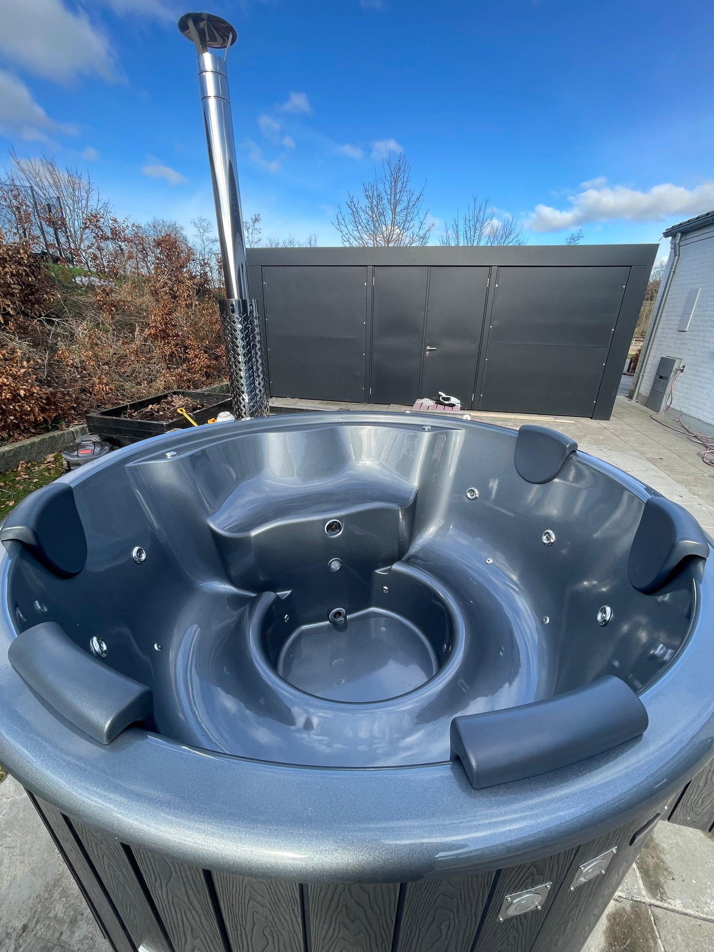 Vildmarksbad Luksus - rundt med integreret ovn