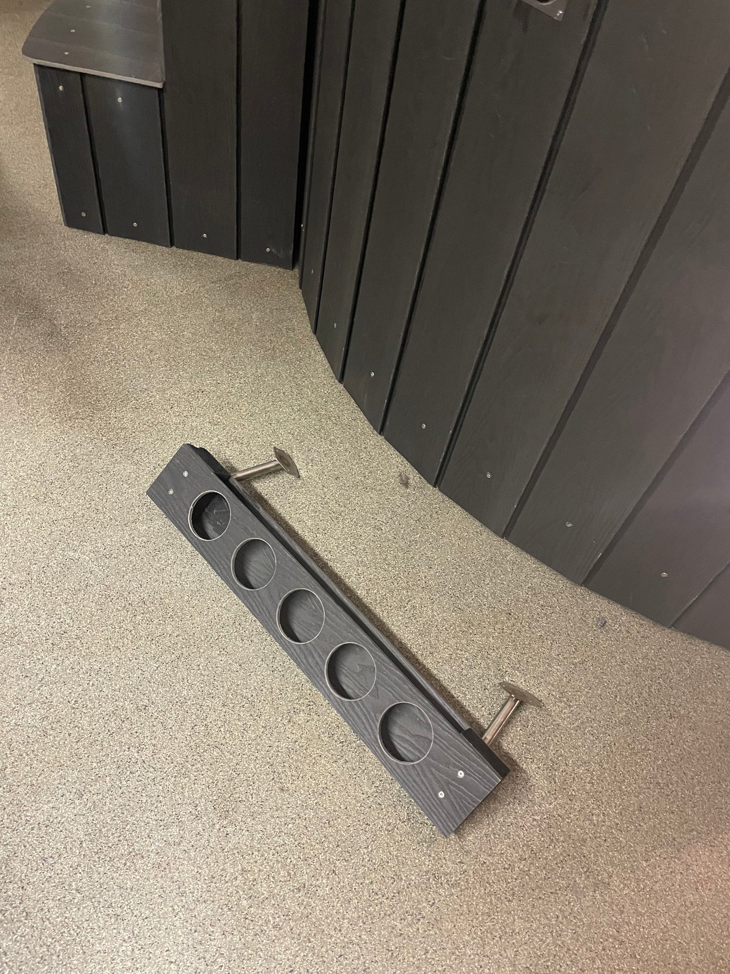 Drinksholder/Minibar til Vildmarksbad